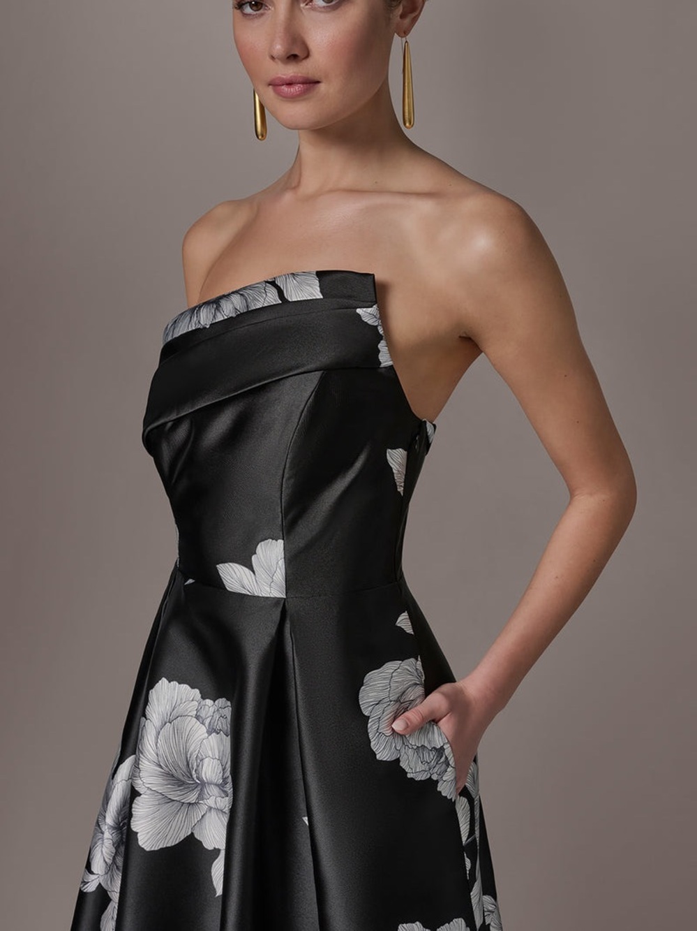 Donna Karan Black Strapless Floral Satin Gown - Picture 3 of 4